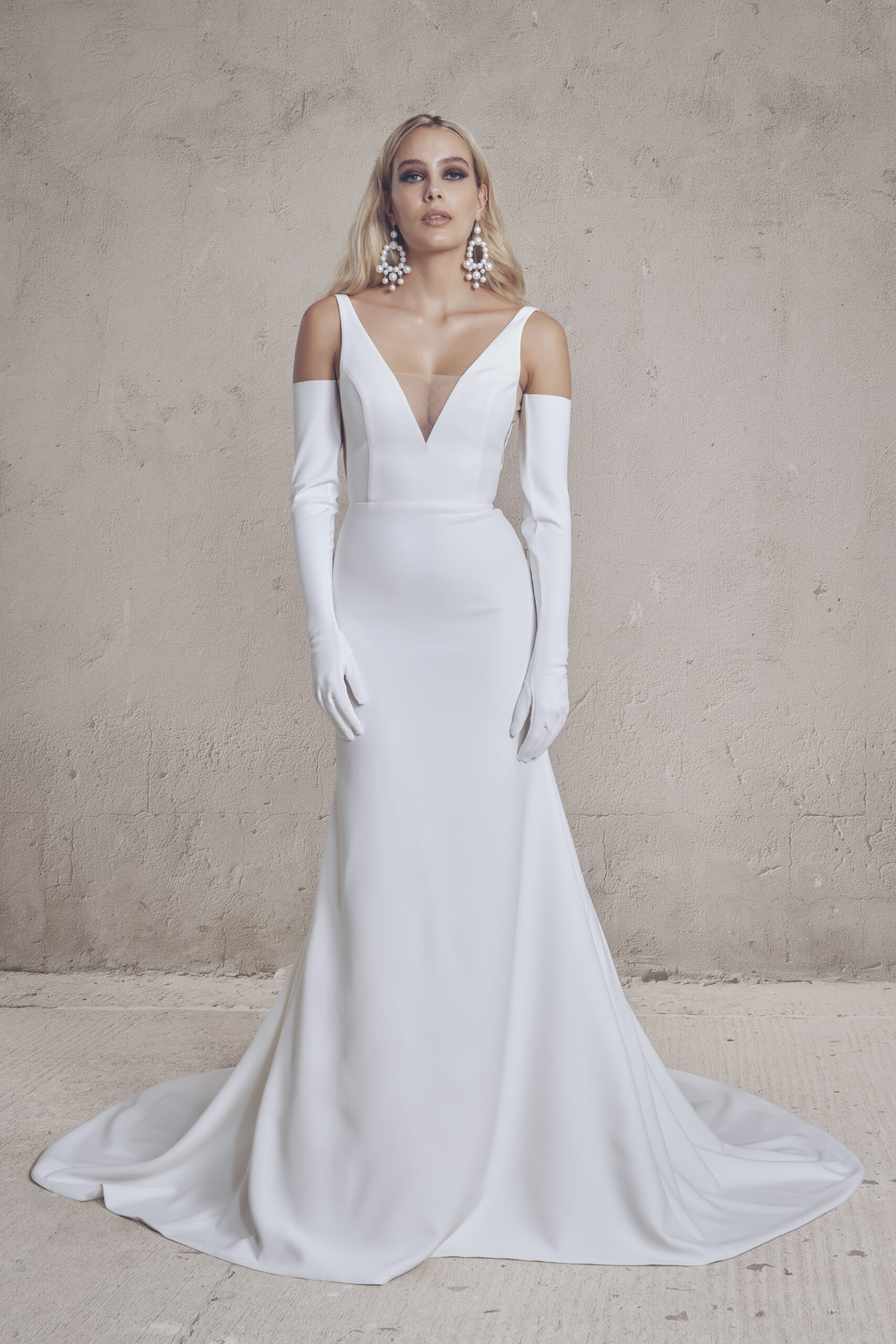 Dress2-wall-2