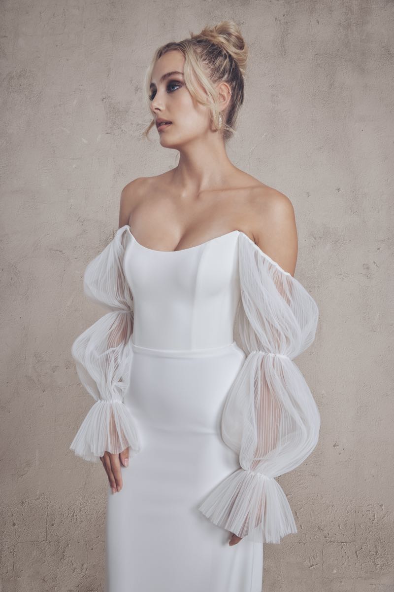 Em-dress6-wall-198