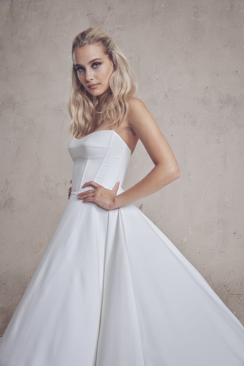 Rue-dress10-wall-209