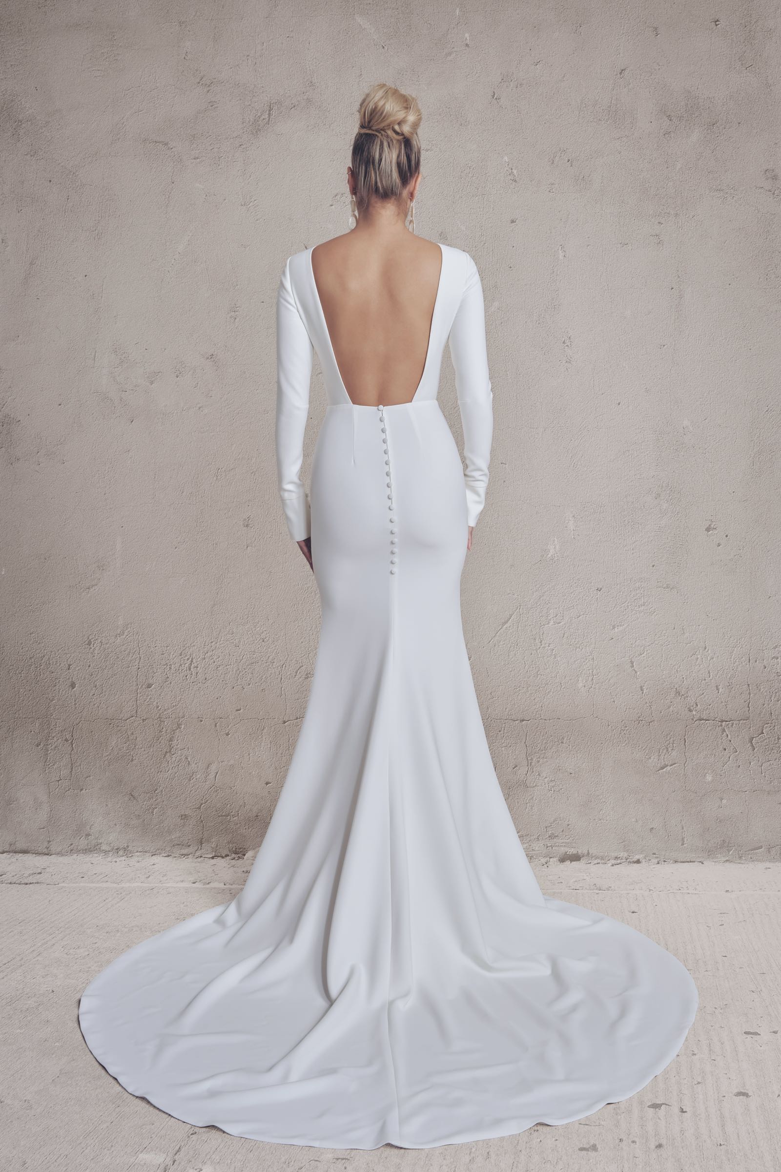 Sky-dress7-wall-84