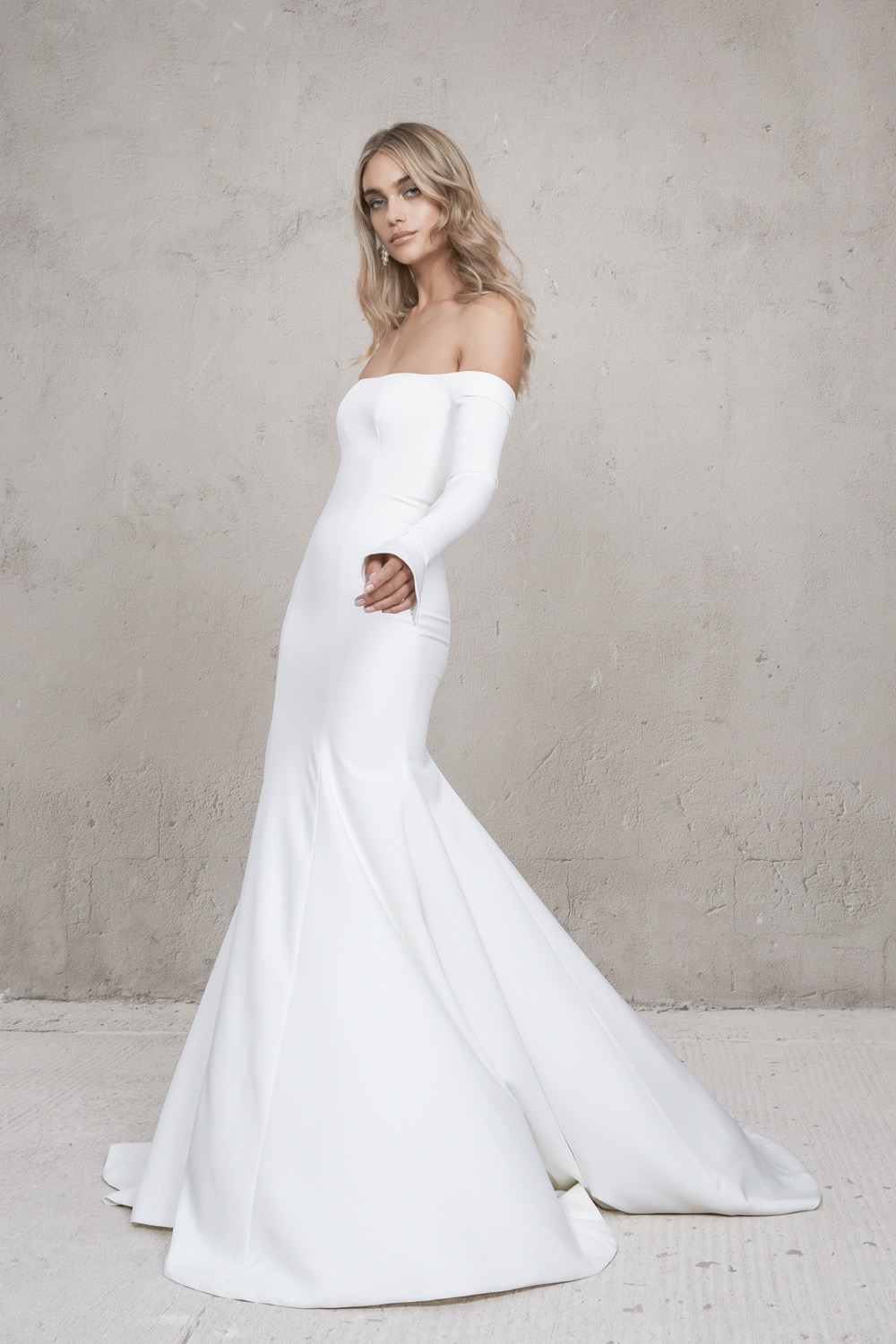 Vagabond Bridal Dress Belah AT7A3420