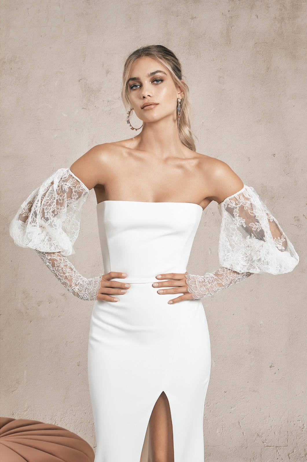 Vagabond - Lace Sleeves - Arms2_wall_6399