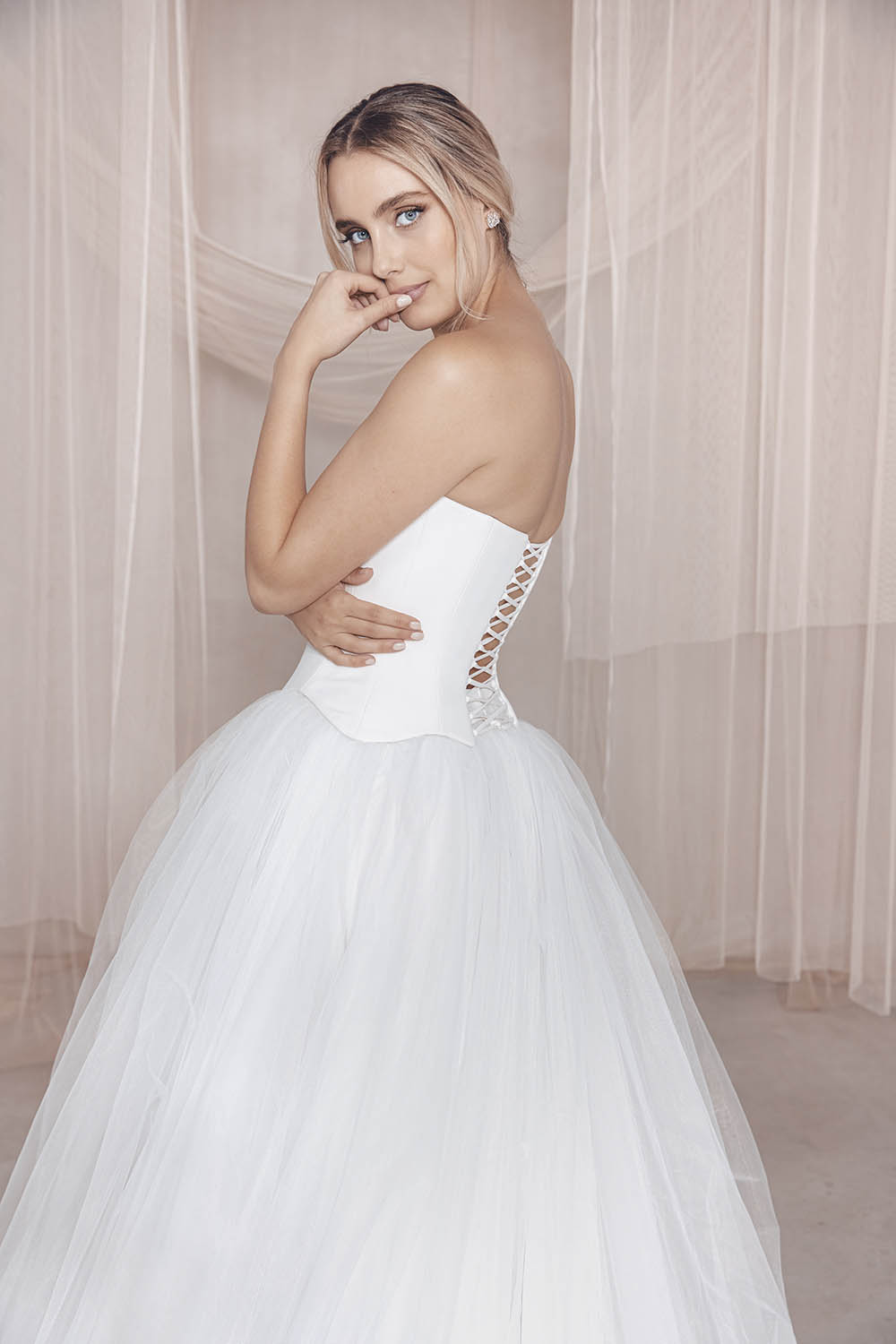 8 Mia Corset & Lily tulle skirt_33185