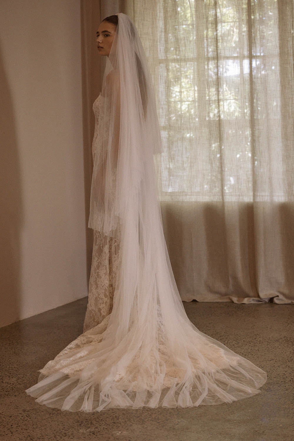 13 Vivienne_7532-veil-port-x