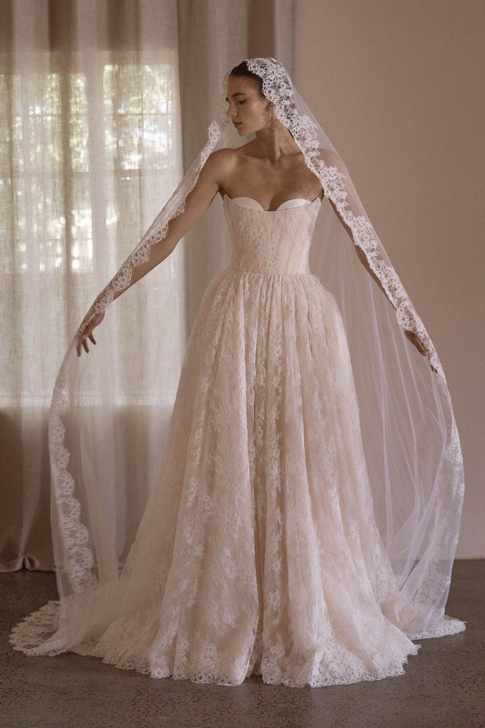 3 Josephine-2_10059-25-veil-port