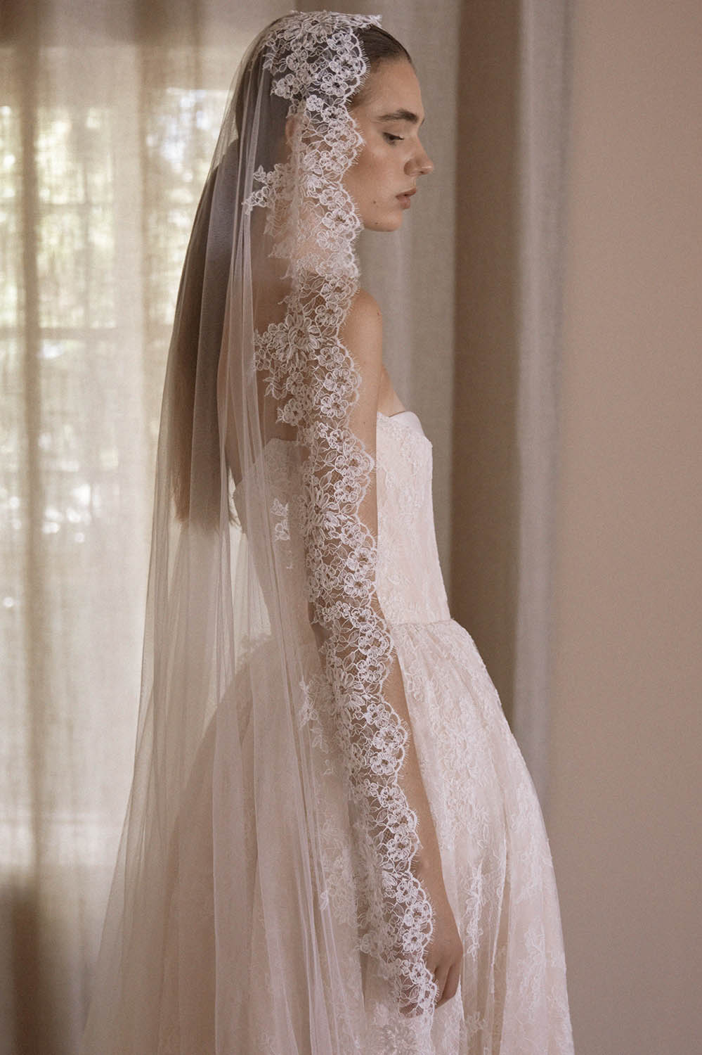 5 Josephine_9916-veil-port