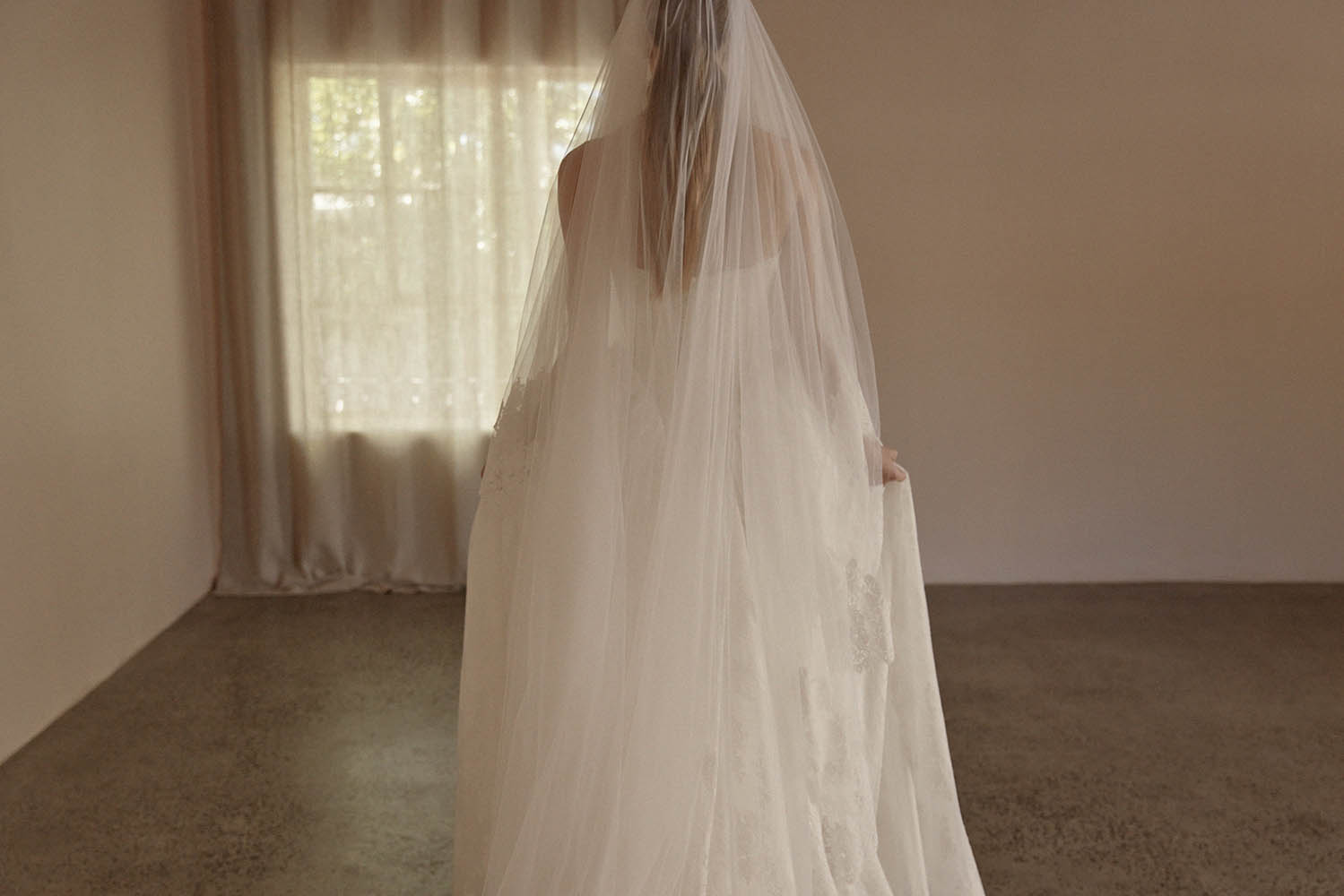 Amelie_1786-12-veil-land
