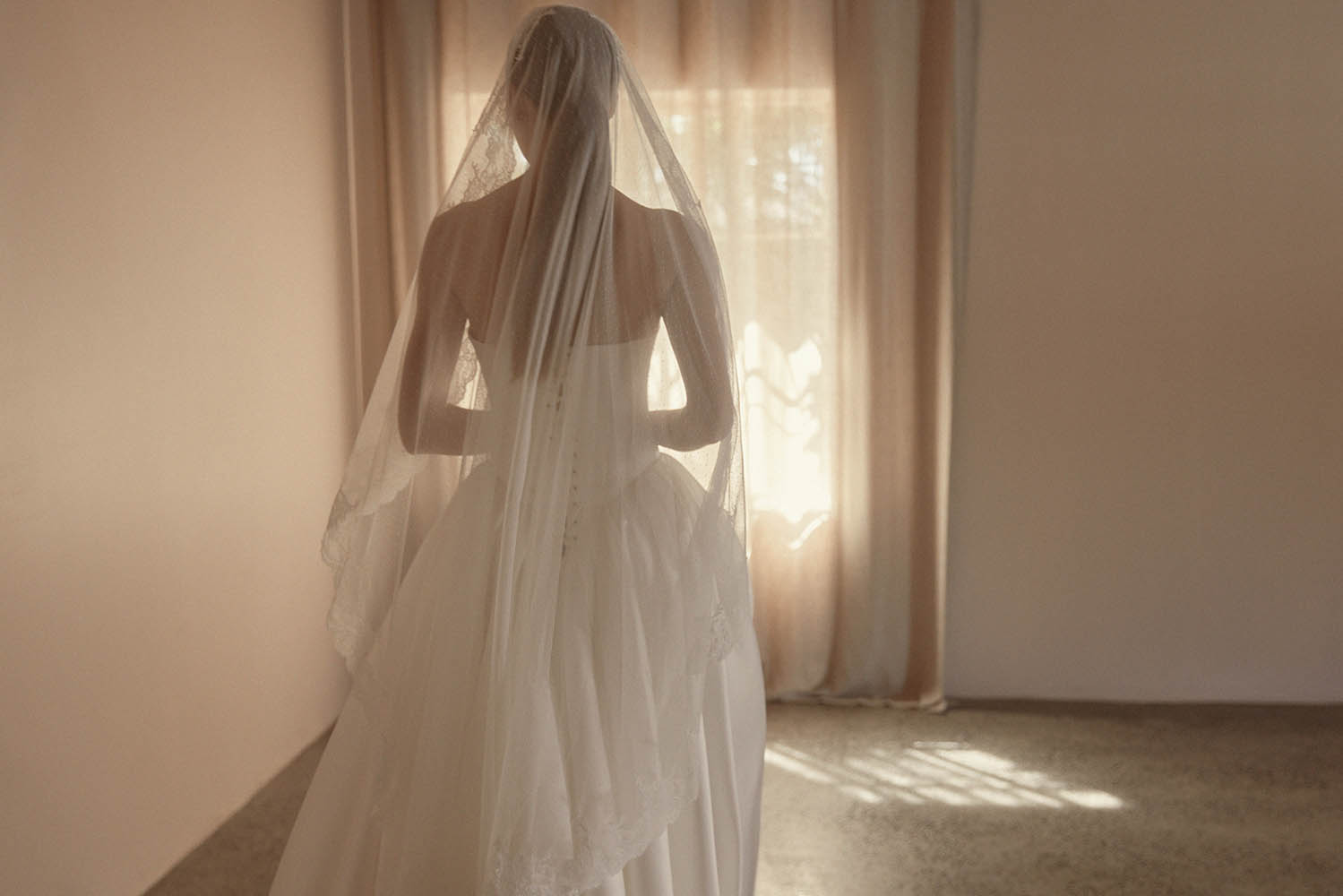 Violette_20250089-veil-land
